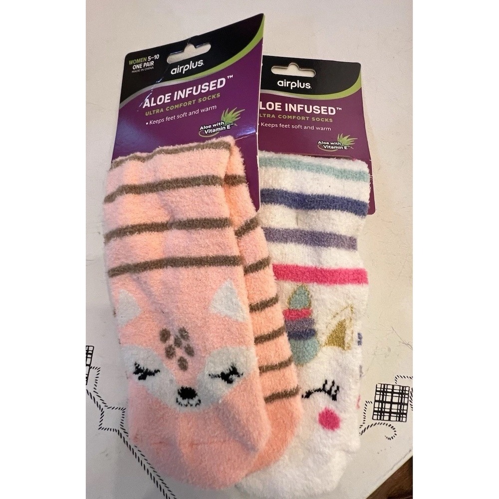 2 Air Plus Aloe Infused Peach Fox And Unicorn Novelty Moisturizing Socks Spa Day